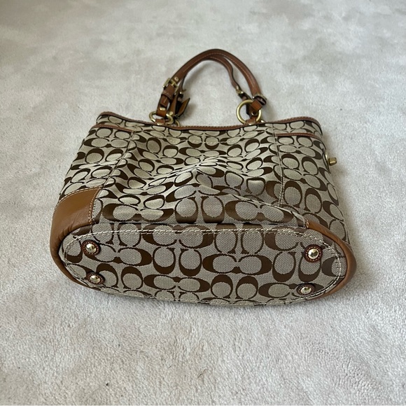 Coach Signature Vintage Tote Bag - Picture 3 of 14
